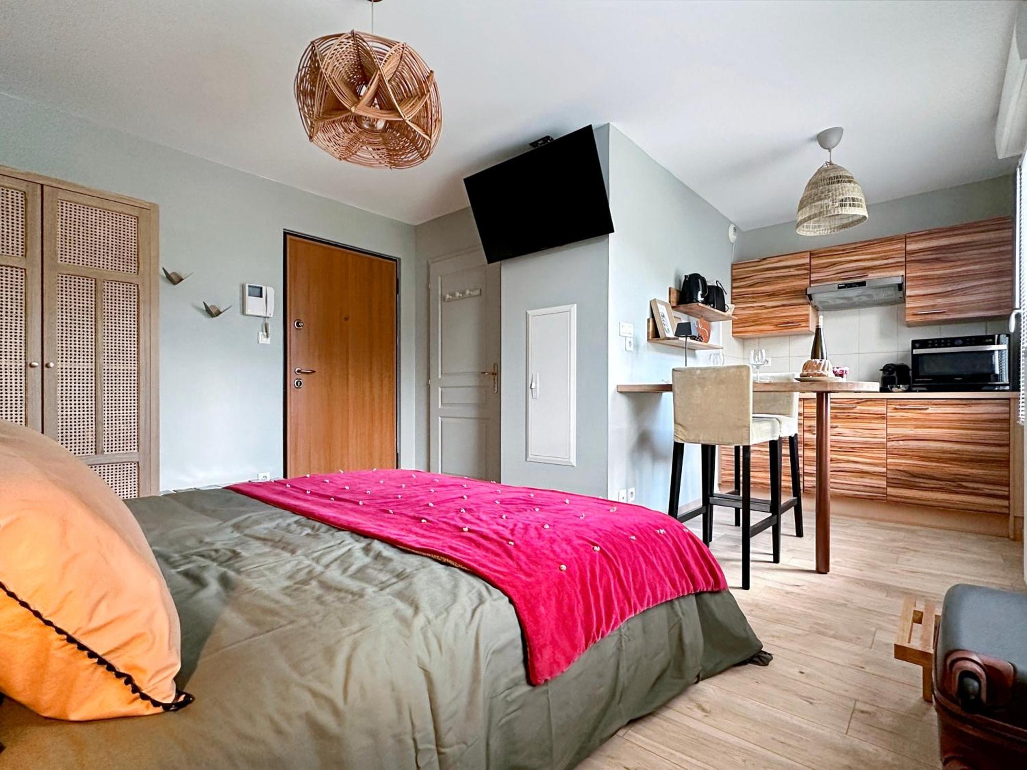 Charmant Studio Avec Parking Eguisheim Exteriör bild